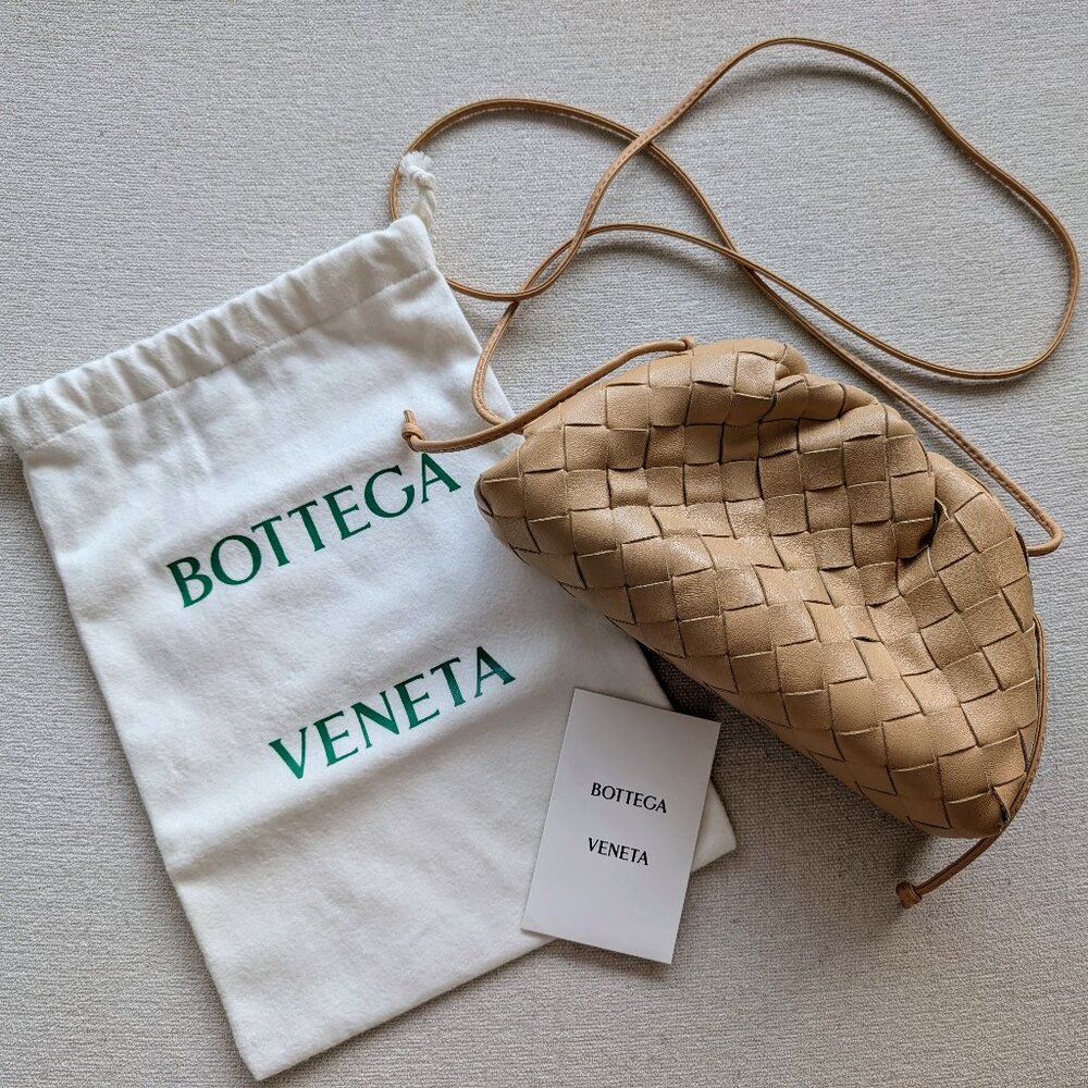 Bottega Veneta Mini Pouch. Elegant Tan Woven Leather Bag